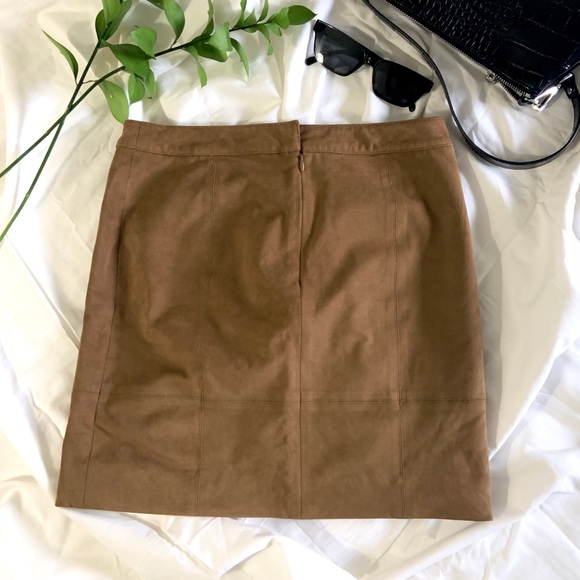 Velvet Brown Mini-Skirt - Picture 2 of 3